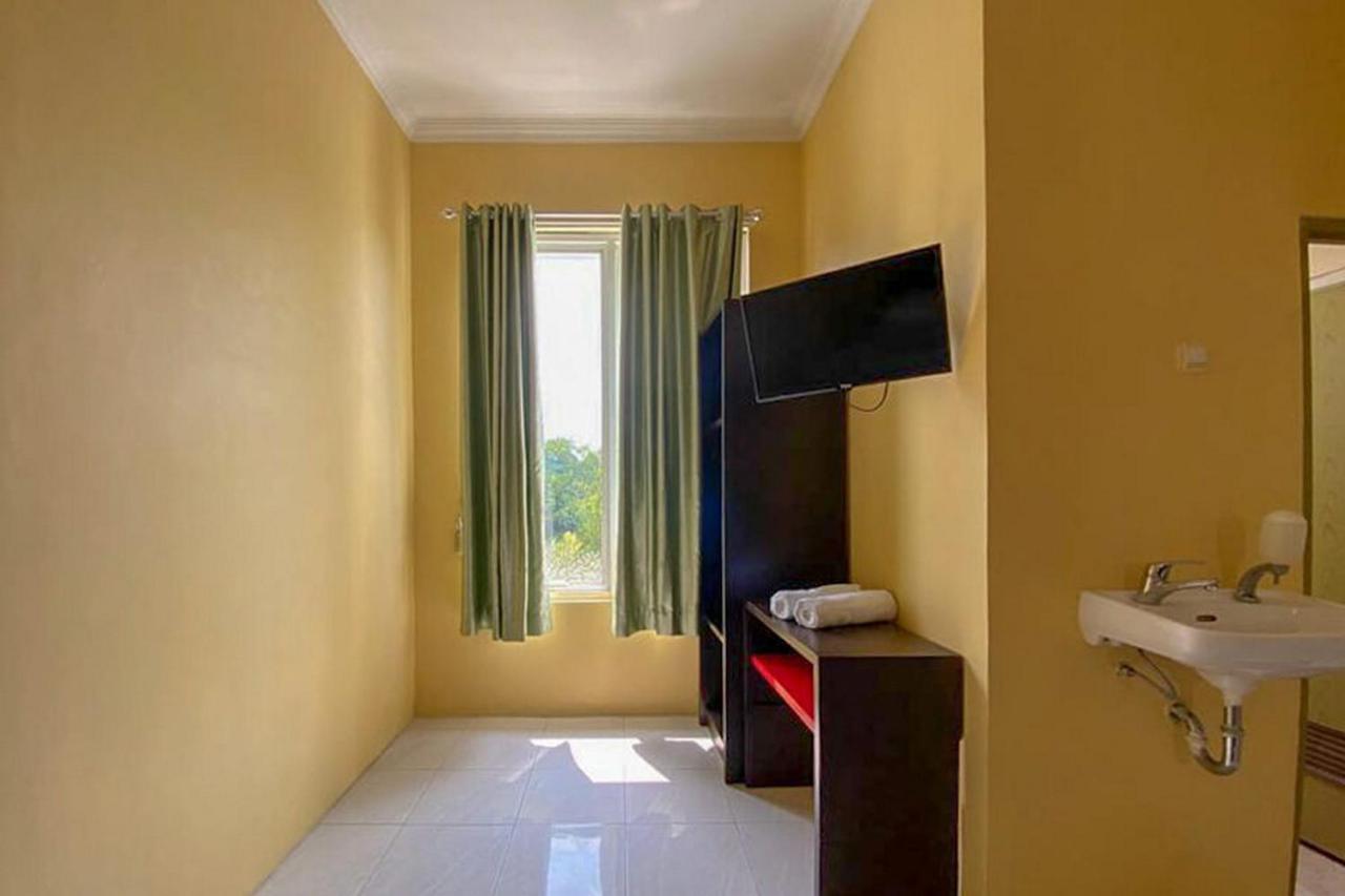 Rama Shinta Homestay Near Gembira Loka Zoo Redpartner Yogyakarta Dış mekan fotoğraf